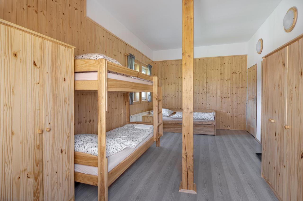 Hotel Krmelec u Kraví Hory Dolní Malá Úpa Exterior foto
